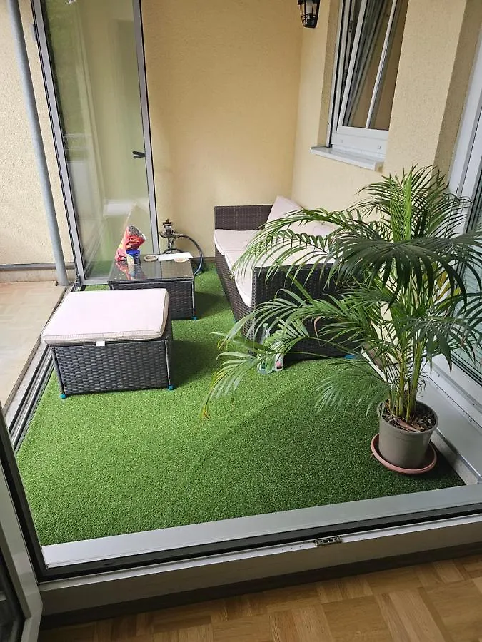 Privat Zimmer In 2 Zimmer Wohnung Munich