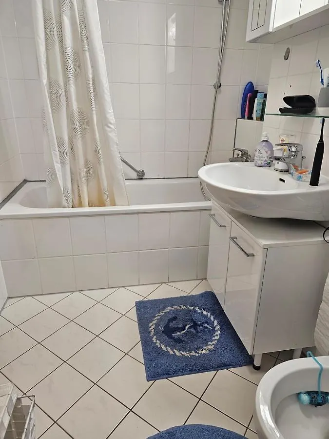 Privat Zimmer In 2 Zimmer Wohnung Munich